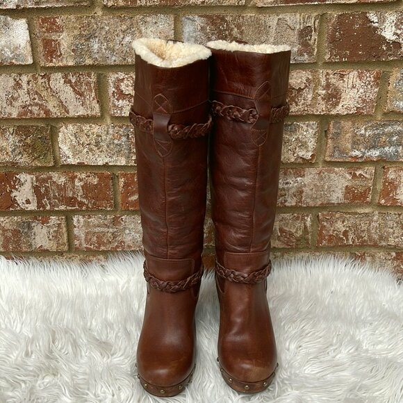 Ugg Savanna clog boots Women's Brown Leather Knee High Genuine Sheepskin Size 7